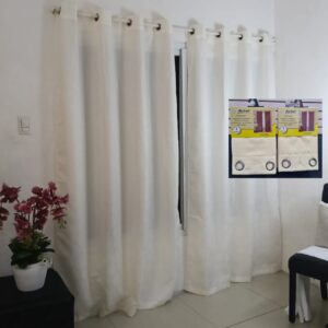 Par de cortina ventana YACARD semi black out blanco hueso